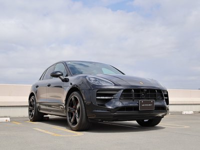 PORSCHE MACAN - 1
