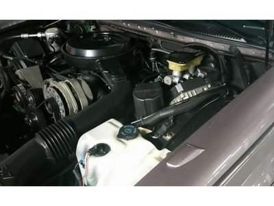 CADILLAC FLEETWOOD - 10