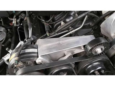 CADILLAC FLEETWOOD - 9