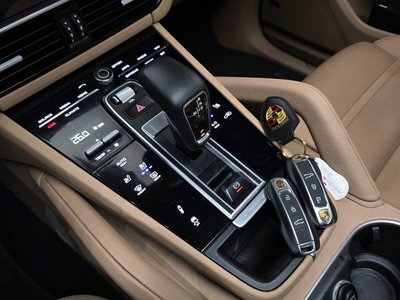 PORSCHE CAYENNE - 9