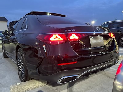 MERCEDES-BENZ E-CLASS - 9