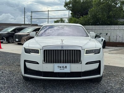 ROLLS-ROYCE GHOST