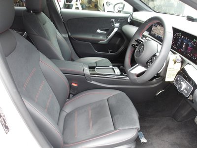 2025 Mercedes-BENZ A-CLASS 缩略图 39