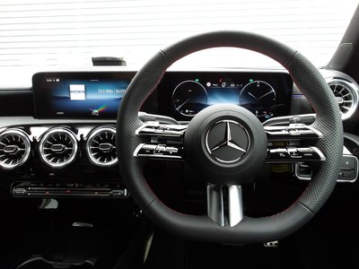2025 Mercedes-BENZ A-CLASS 缩略图 36