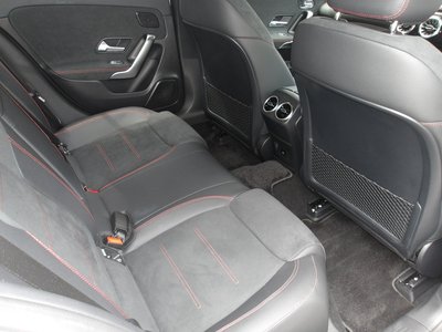 2025 Mercedes-BENZ A-CLASS 缩略图 43