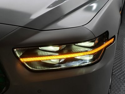 صورة 9 لـ 2021 Genesis G90