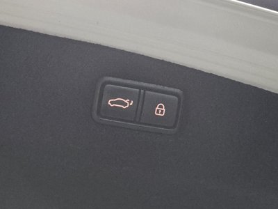 صورة مصغرة 30 لـ 2021 Genesis G90
