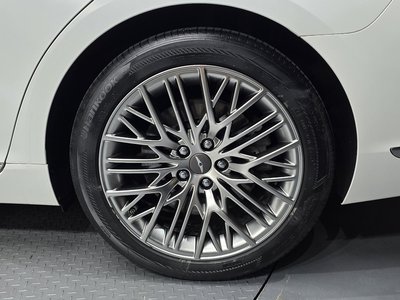 صورة 8 لـ 2021 Genesis G90