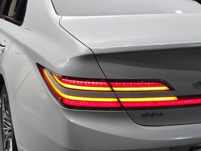 صورة 10 لـ 2021 Genesis G90