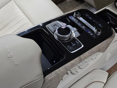 صورة مصغرة 28 لـ 2021 Genesis G90
