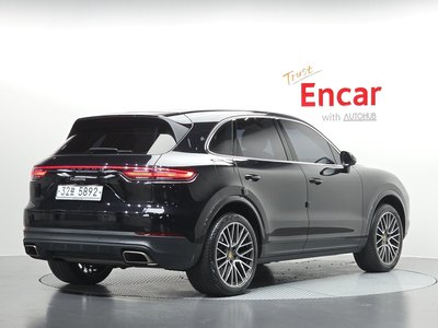 PORSCHE CAYENNE - 4