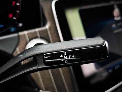 MERCEDES-BENZ E-CLASS - 9