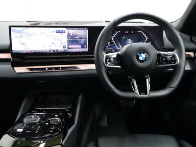 صورة مصغرة 15 لـ 2025 BMW 5 SERIES TOURING
