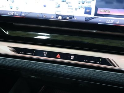 صورة مصغرة 49 لـ 2025 BMW 5 SERIES TOURING
