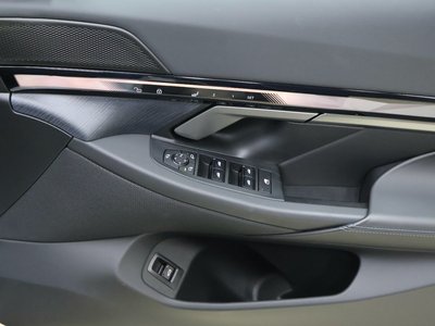 صورة مصغرة 34 لـ 2025 BMW 5 SERIES TOURING