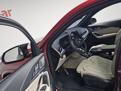 2024 BMW IX2 — миниатюра 13