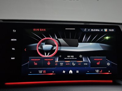 2024 BMW IX2 — миниатюра 24