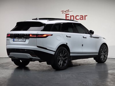 LAND ROVER RANGE ROVER VELAR - 3