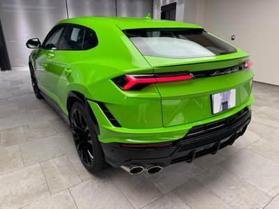 LAMBORGHINI URUS - 9