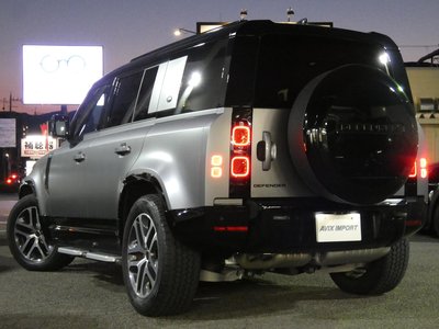 LAND ROVER DEFENDER - 2