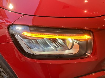MERCEDES-BENZ GLB - 10