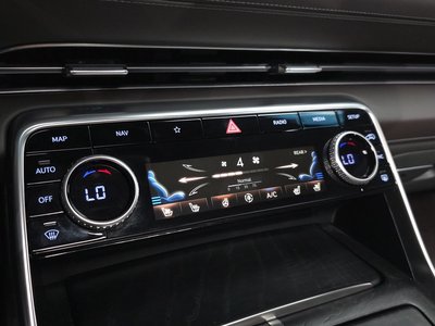 2022 Genesis GV80 — миниатюра 17