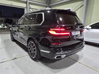 صورة 5 لـ 2025 BMW X7