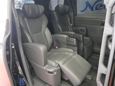 TOYOTA ALPHARD - 8