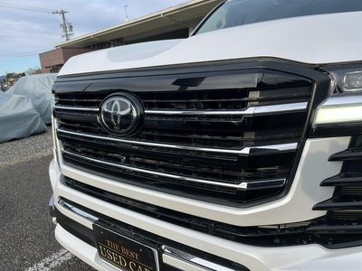 TOYOTA LAND CRUISER 300 - 6