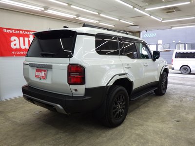 TOYOTA LAND CRUISER 250 - 8