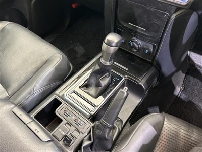 TOYOTA LAND CRUISER PRADO - 8