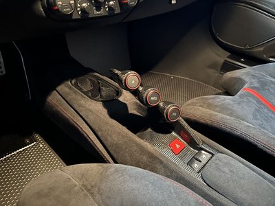 FERRARI 488 PISTA - 10