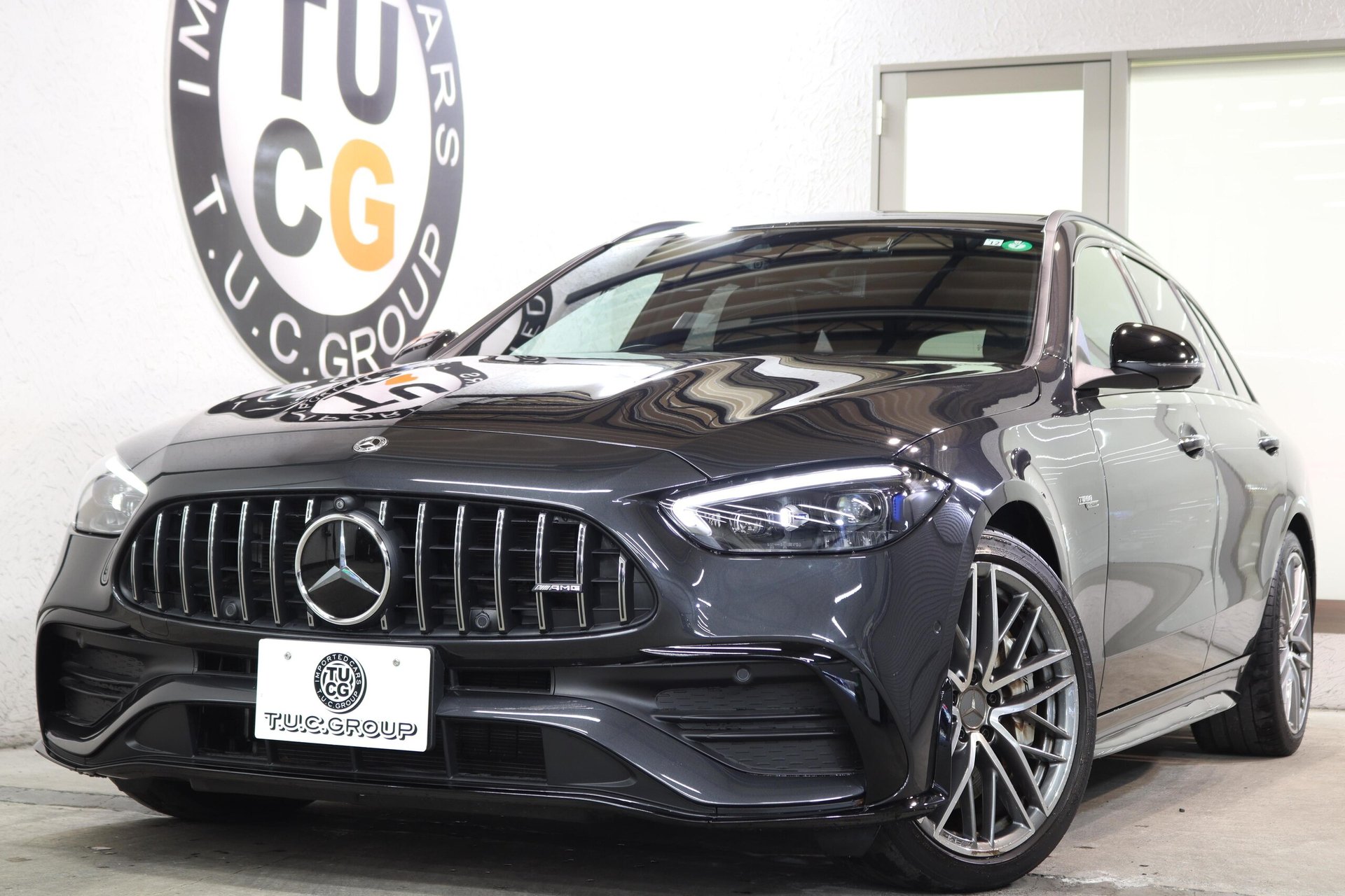 MERCEDES-BENZ C-CLASS AMG - View 1