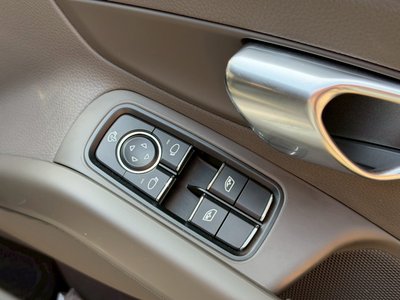 صورة مصغرة 38 لـ 2017 Porsche 718