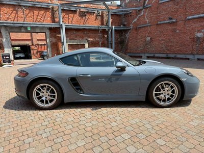 صورة 7 لـ 2017 Porsche 718