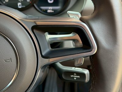 صورة مصغرة 33 لـ 2017 Porsche 718