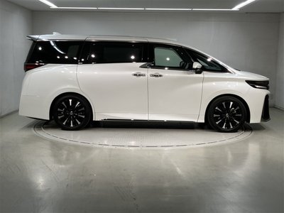 TOYOTA VELLFIRE - 3