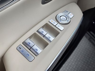 2024 Genesis GV70 — миниатюра 29