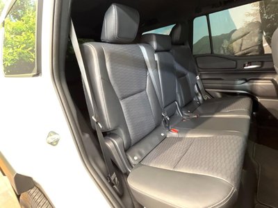 TOYOTA LAND CRUISER 250 - 9