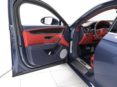 BENTLEY FLYING SPUR - 8