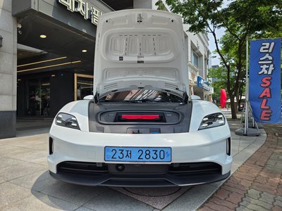 صورة 7 لـ 2025 Porsche TAYCAN