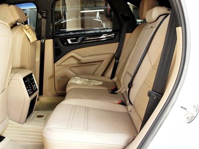PORSCHE CAYENNE - 7
