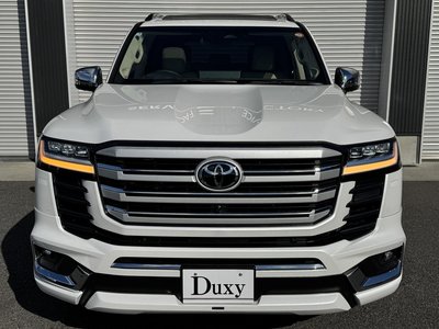 TOYOTA LAND CRUISER 300 - 10