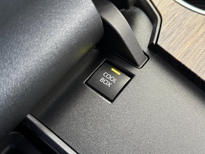 TOYOTA LAND CRUISER 300 - 6