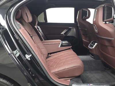 2025 BMW 7 SERIES 缩略图 17
