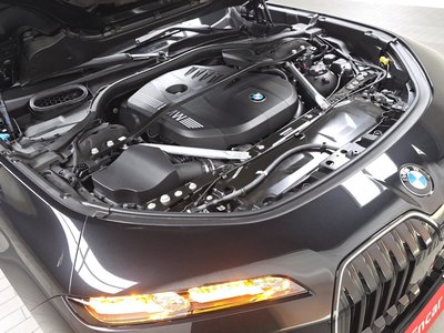 BMW 7 SERIES - 7