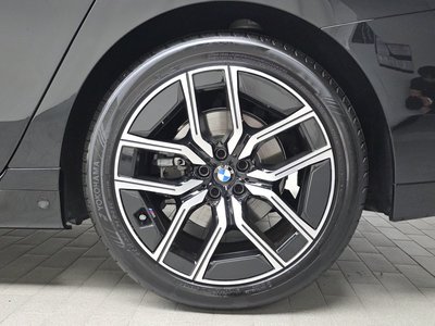 BMW 7 SERIES - 8