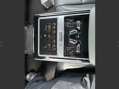 صورة مصغرة 11 لـ 2021 AUDI A8