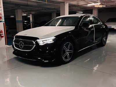 MERCEDES-BENZ E-CLASS - 1
