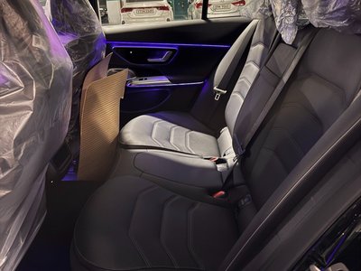 MERCEDES-BENZ E-CLASS - 7